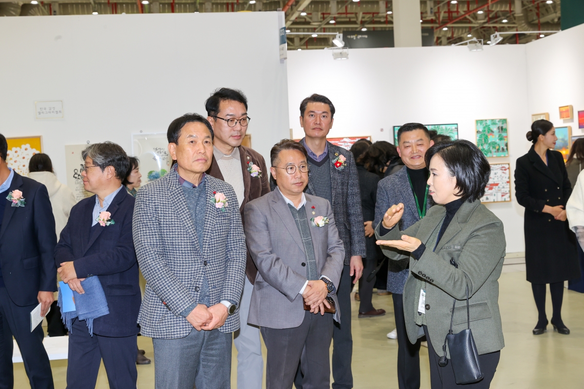 20251204-092[AMG_9970-1-2025 구미아트페어.JPG