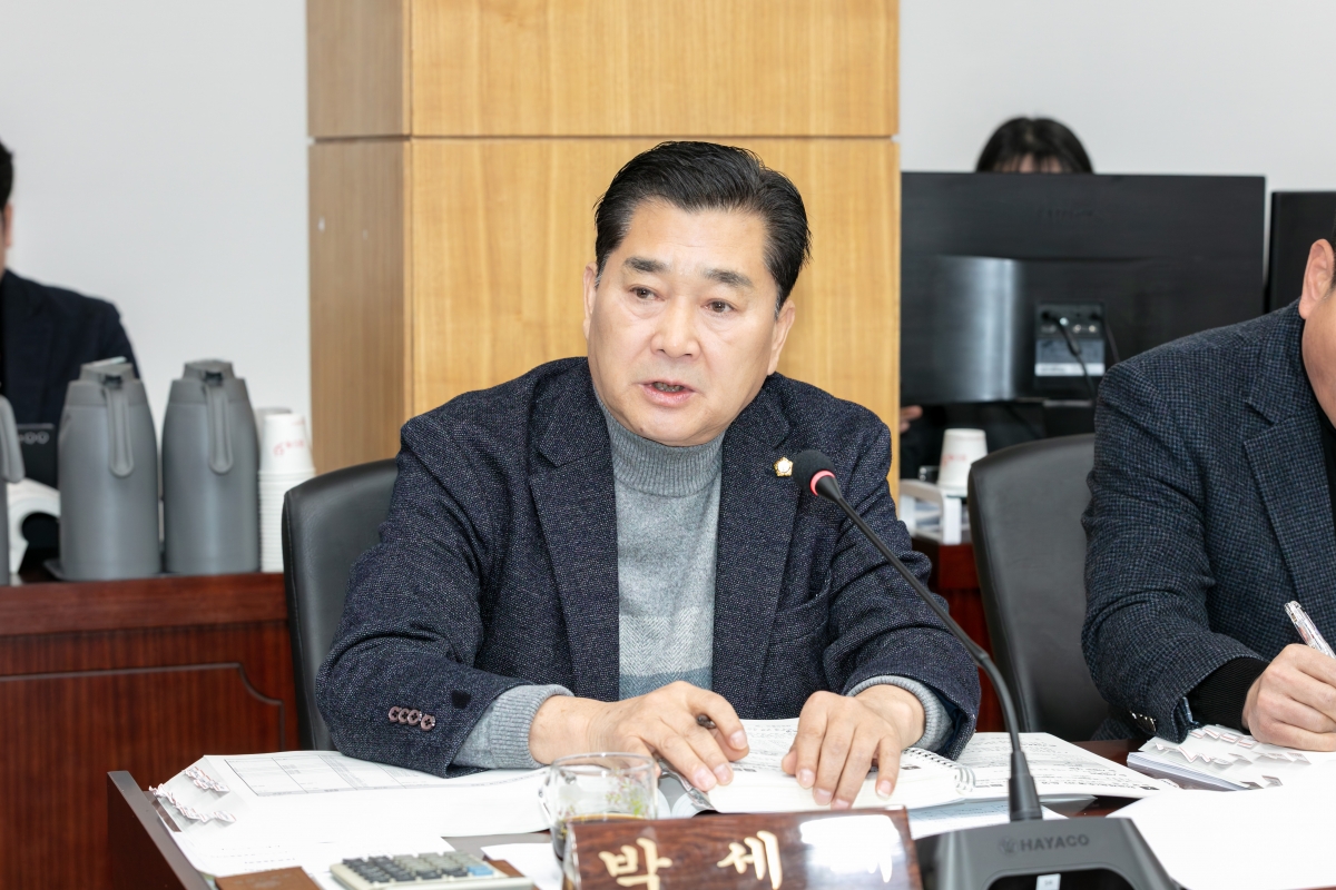 20251205-029[IMG_4419-제292회 제2차 정례회시 예산결산특별위원회 2026년도 예산안 및 기금운용계획안 심사 활동.jpg