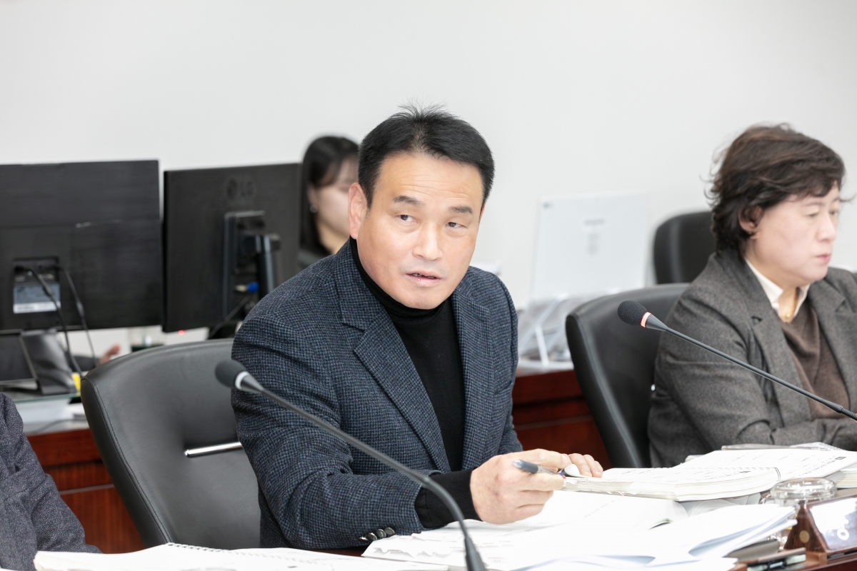 20251205-034[IMG_4442-제292회 제2차 정례회시 예산결산특별위원회 2026년도 예산안 및 기금운용계획안 심사 활동.jpg