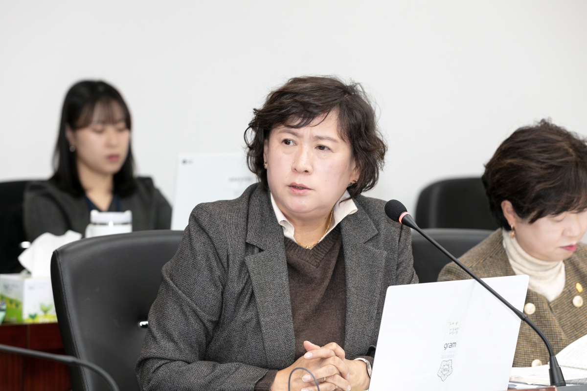 20251205-039[IMG_4509-제292회 제2차 정례회시 예산결산특별위원회 2026년도 예산안 및 기금운용계획안 심사 활동.jpg