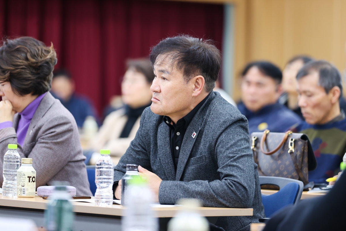 20260224-049[AMG_6296-1-구미시의회 정책토론회.JPG