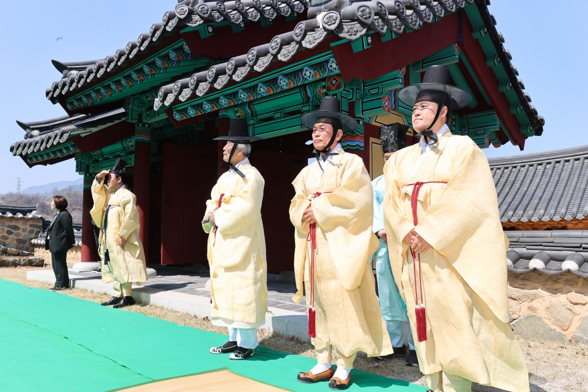 20260402-041[AMG_9520-1-왕산허위선생 단신 171주기 춘계 향사.JPG