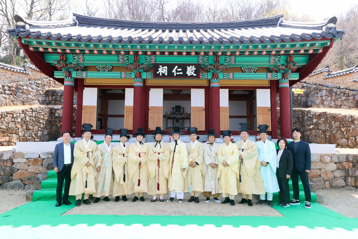 20260402-055[AMG_9554-1-왕산허위선생 단신 171주기 춘계 향사.JPG