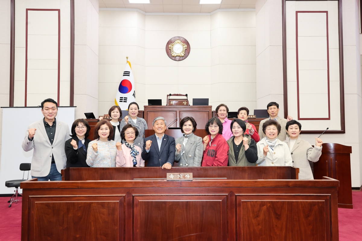 20260409-056[AMG_0282-1-구미시 여성단체협의회장단 의회 방문.JPG