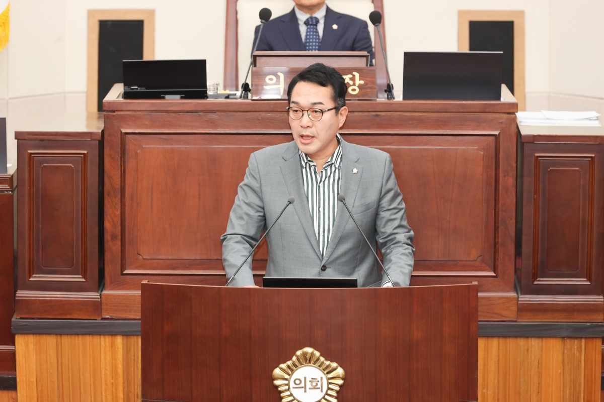 20260415-024[AMG_0360-1-제295회 임시회 제1차 본회의시 김근한 의원 5분 자유발언.JPG
