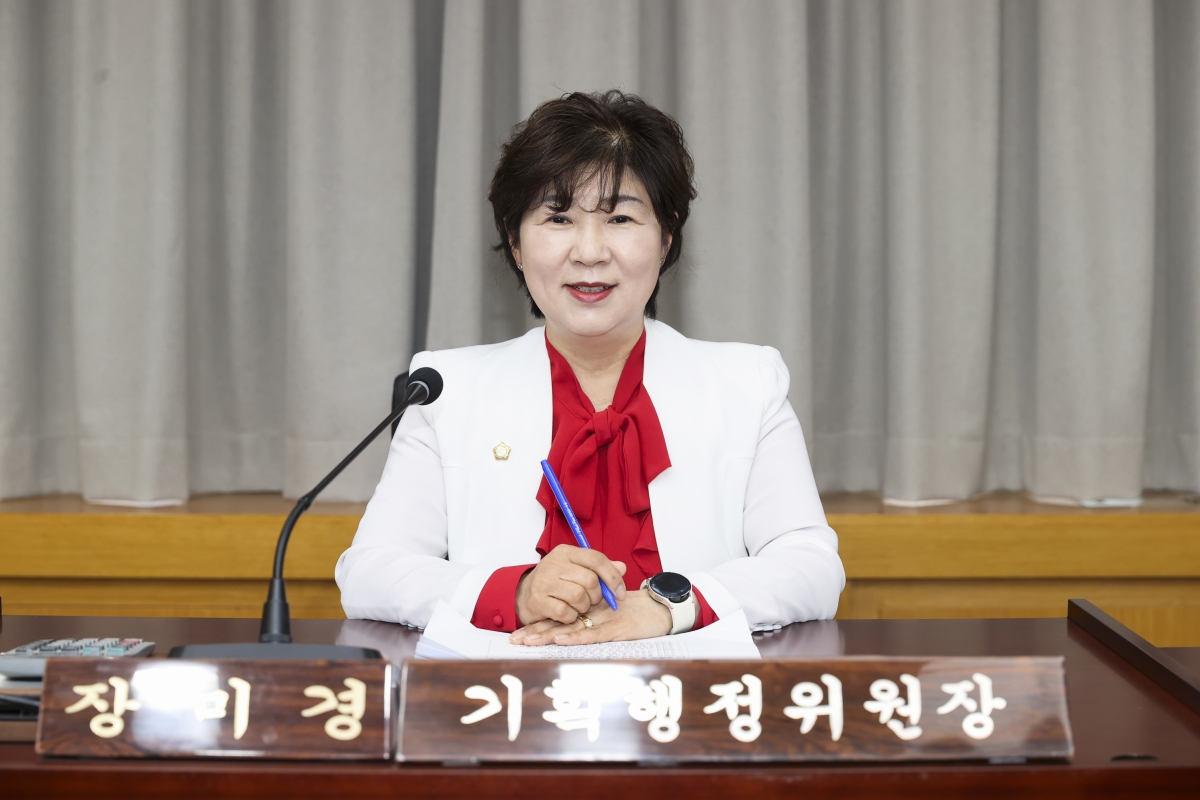 20260416-007[AMG_0538-1-제295회 임시회 기획행정위원회 조례안 심사활동.jpg
