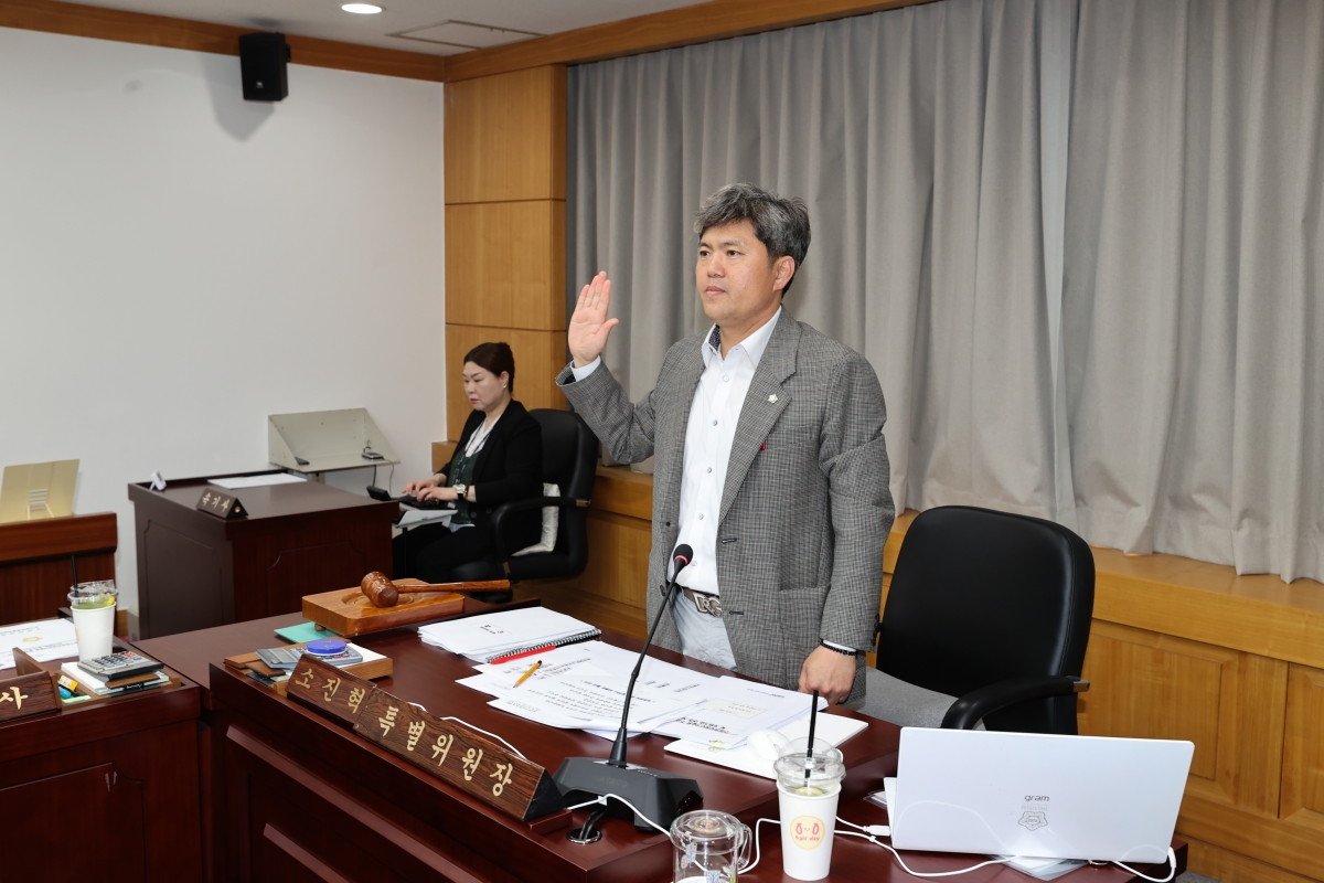 20260422-027[AMG_0909-1-폐회중 인사청문특별위원회 활동.JPG
