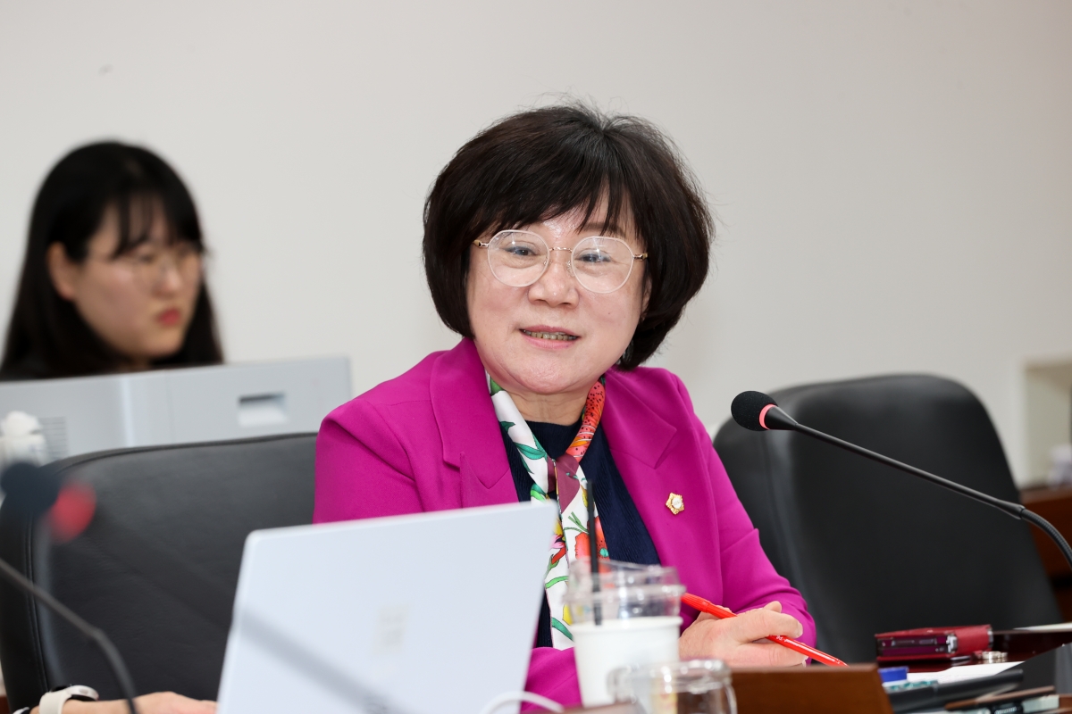 20260422-045[AMG_0978-1-폐회중 인사청문특별위원회 활동.JPG