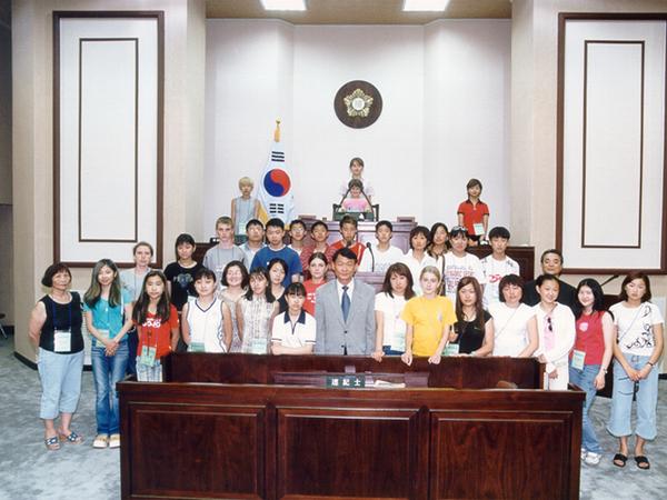 러시아 및 중국 교포 3세 의회 방문