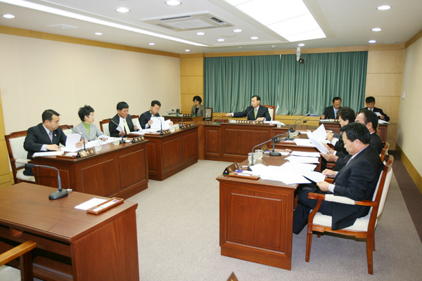 제119회 임시회 의회운영위원회 활동