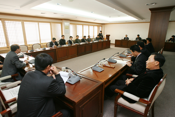 전체 의원 간담회 개최