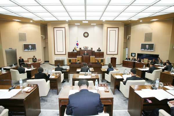 제121회 정례회 제1차 본회의