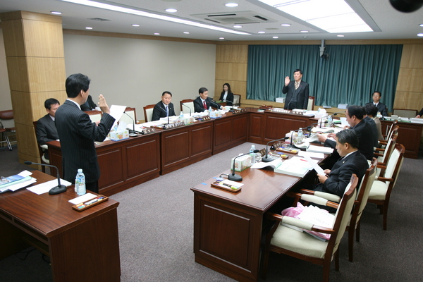 제121회 정례회 산업건설위원회 활동