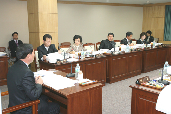 제121회 정례회 예산특별위원회 활동