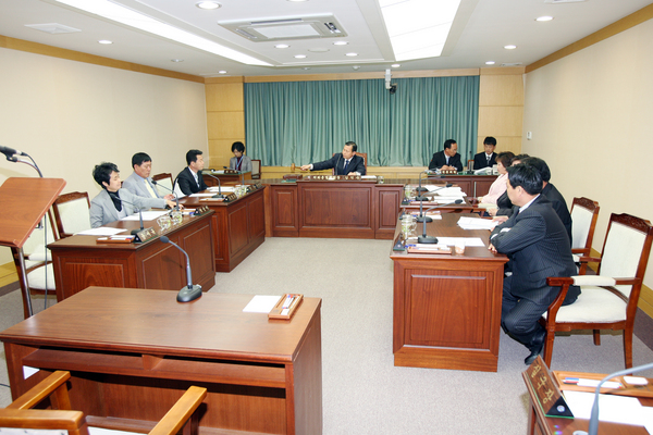 제123회 임시회 의회운영위원회 활동