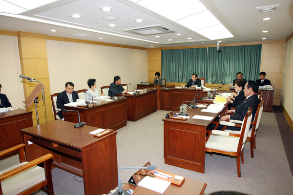 제124회 임시회 의회운영위원회 활동