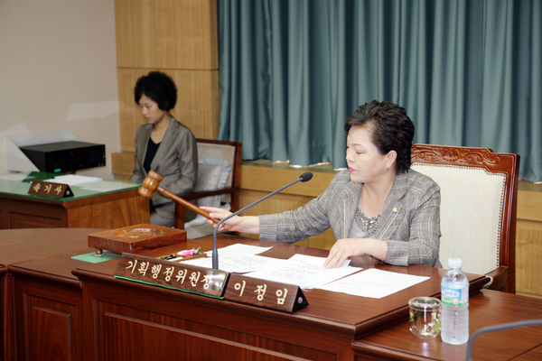 폐회중 기획행정위원회 활동