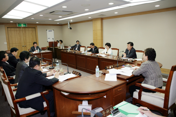 폐회중 기획행정위원회 활동
