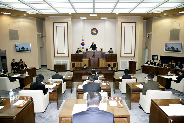 제130회 정례회 제2차 본회의 활동