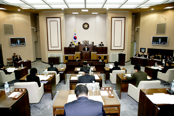 제130회 정례회 제2차 본회의 활동