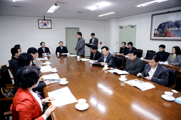 폐회중 산업건설위원회 활동