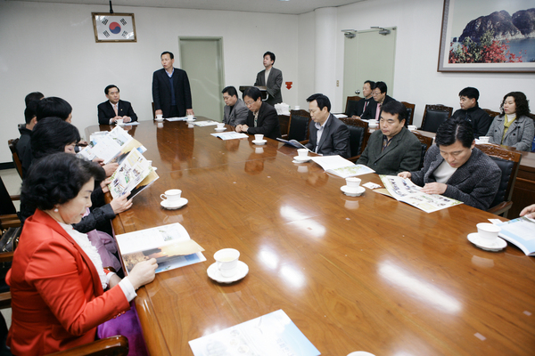 폐회중 산업건설위원회 활동