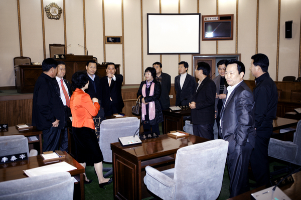 폐회중 산업건설위원회 활동