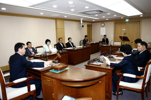 제141회 임시회 의회운영위원회 활동