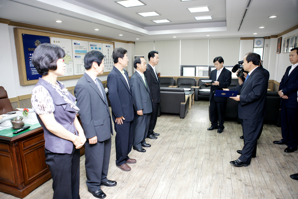 2008년 회계 결산검사위원 위촉장 수여식 참석