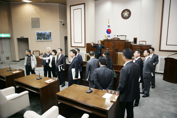 경운대학교 최고경영자 과정반 의회 방문