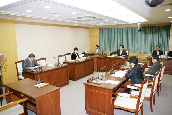 폐회중 의회운영위원회 활동