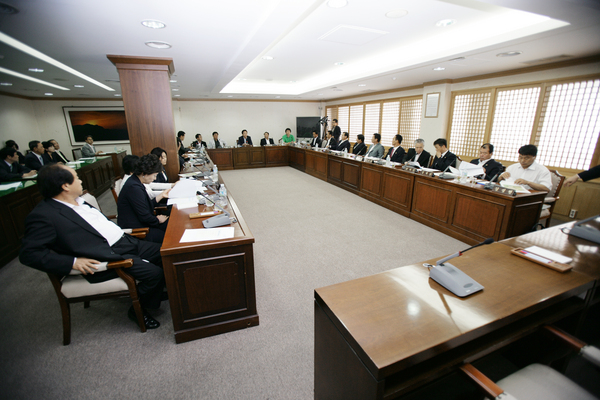 구미시의회 의원 간담회 개최