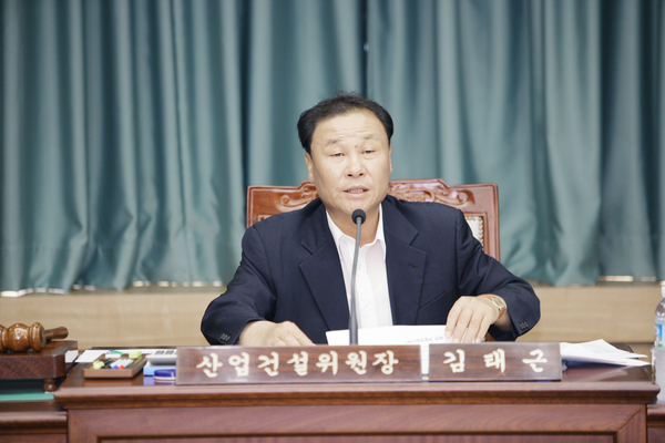 폐회중 산업건설위원회 활동