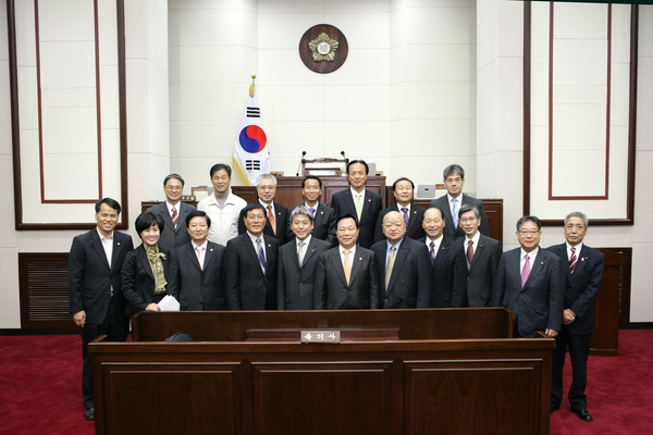 일본 오쯔시의회 부의장 일행 방문