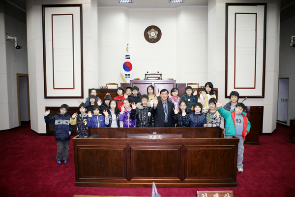 양포초등학교 학생회 회장단 의회 방문