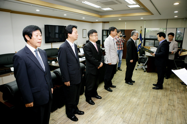 2010 회계연도 결산검사위원 위촉장 수여