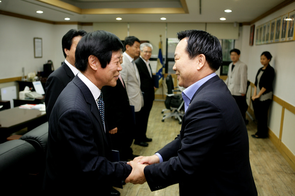 2010 회계연도 결산검사위원 위촉장 수여