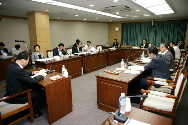 제162회 임시회시 산업건설위원회 조례안 심사활동