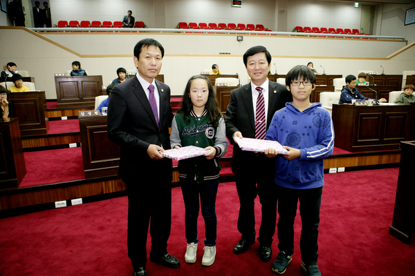 형남초등학교 학생회 임원 의회 견학