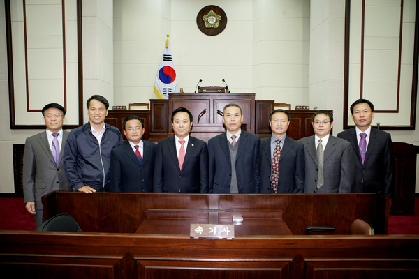 중국 광안시 찡스버 부주임 일행 의회 방문