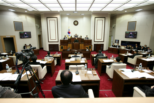 제166회 정례회 제2차 본회의