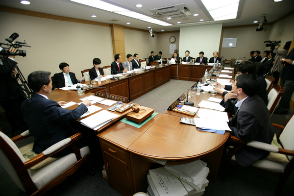 폐회중 기획행정위원회 활동