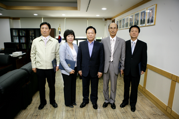 2011 회계연도 결산검사위원 위촉장 수여