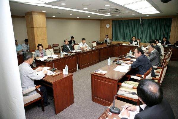제170회 임시회 산업건설위원회 조례안 심사 활동
