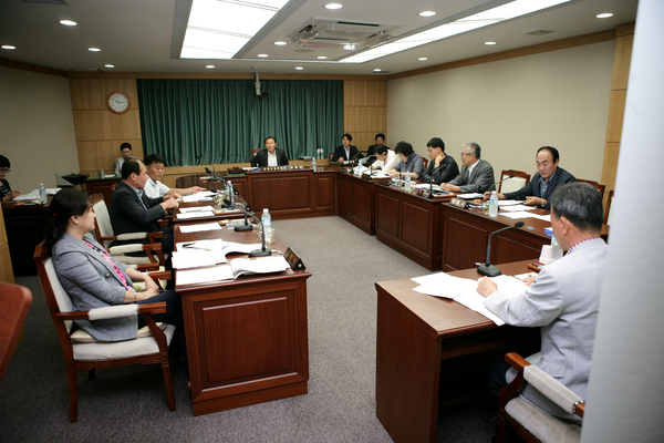 제170회 임시회 산업건설위원회 조례안 심사 활동