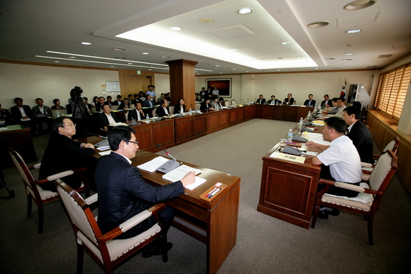 구미시의회 의원 간담회 개최