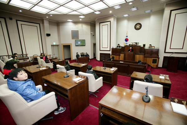 원호초등학교 학생회장단 일행 의회 방문