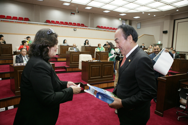새마을운동 국제화교육생 의회 방문