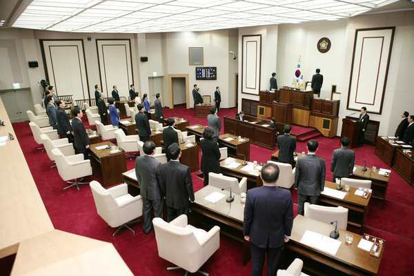 제176회 임시회 개회식시 국민의례