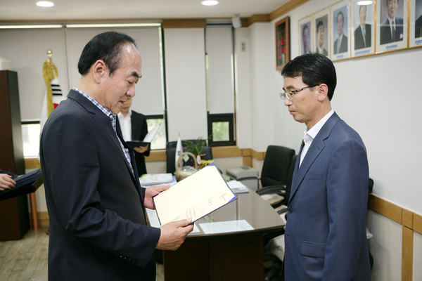 2012 회계년도 결산검사위원 위촉식